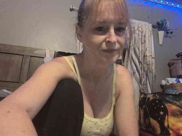 BeautyQueenMa webcam