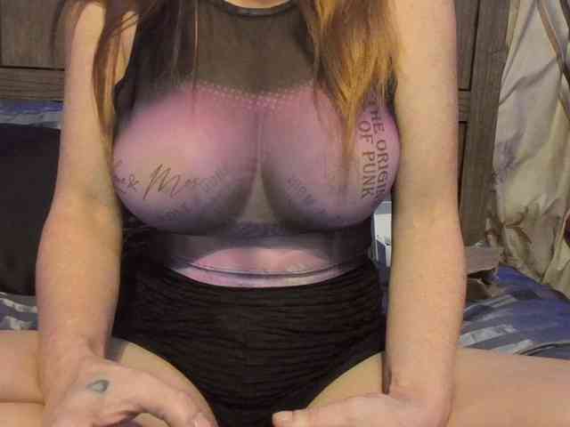 BeautyQueenMa webcam