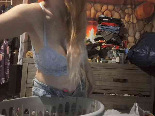 BeautyQueenMa webcam