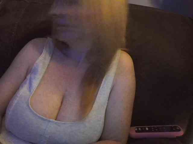 BeautyQueenMa webcam