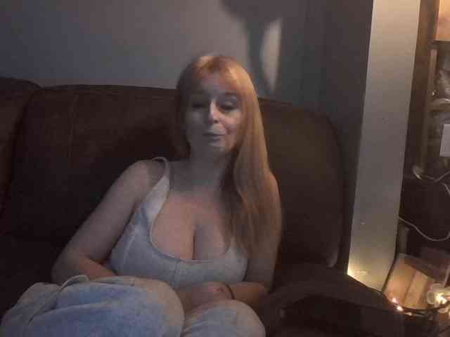 BeautyQueenMa webcam