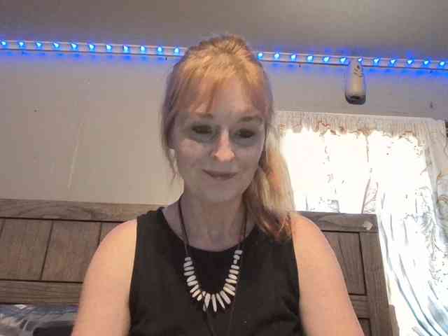 BeautyQueenMa webcam