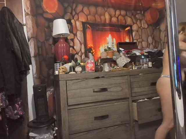 BeautyQueenMa webcam