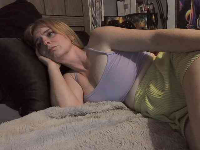 BeautyQueenMa webcam