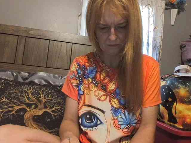 BeautyQueenMa webcam