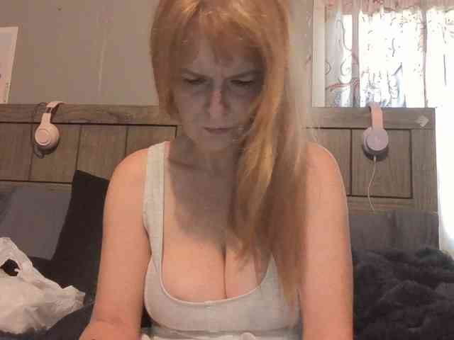 BeautyQueenMa webcam