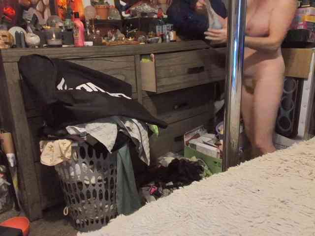 BeautyQueenMa webcam