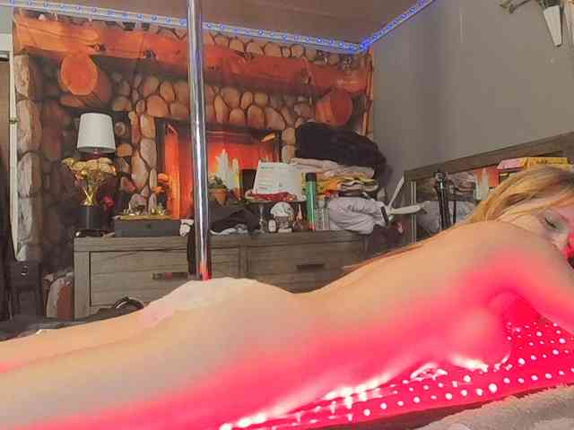 BeautyQueenMa webcam