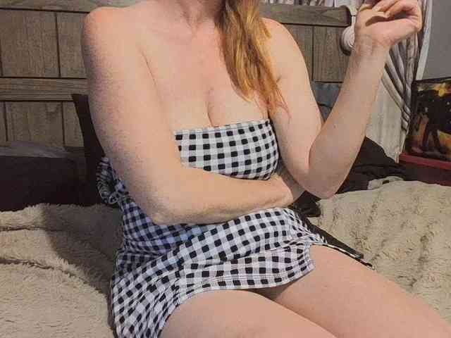 BeautyQueenMa webcam