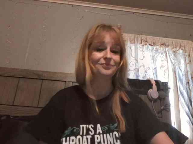 BeautyQueenMa webcam