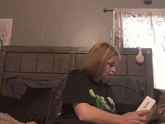 BeautyQueenMa webcam