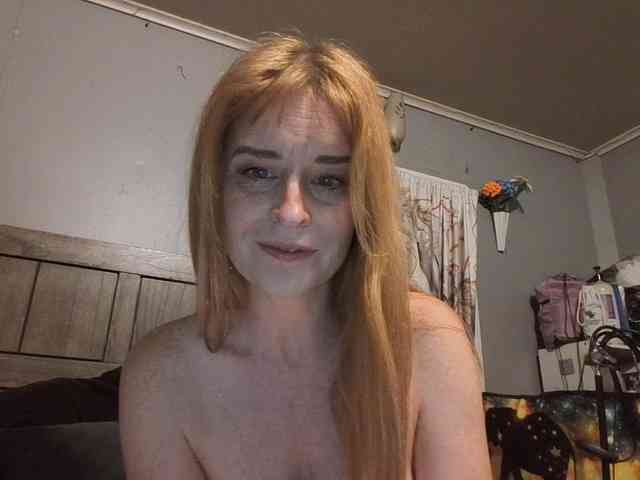 BeautyQueenMa webcam