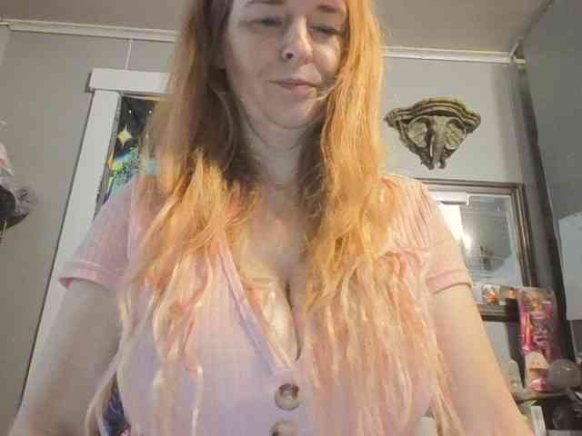BeautyQueenMa webcam