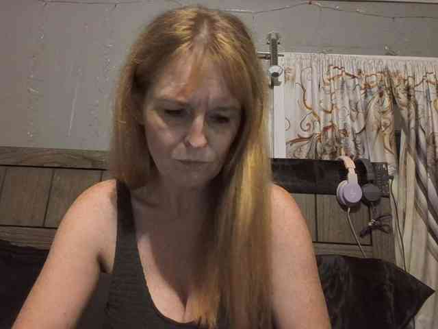 BeautyQueenMa webcam