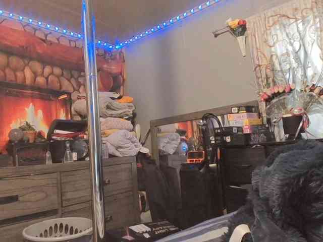 BeautyQueenMa webcam