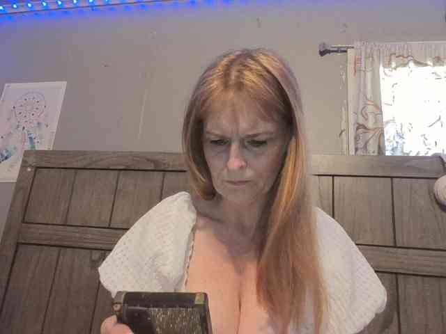 BeautyQueenMa webcam
