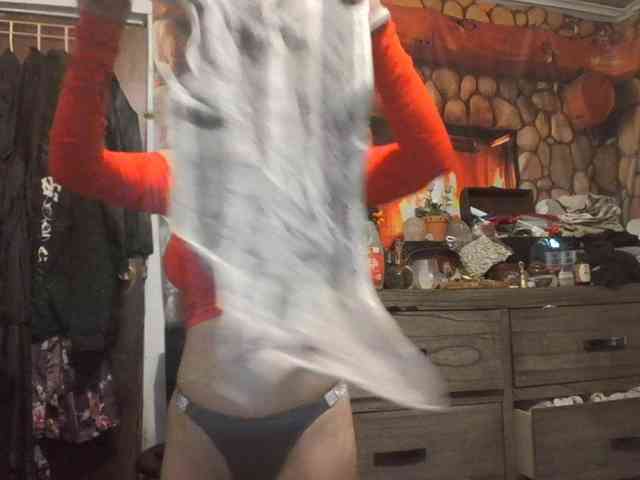 BeautyQueenMa webcam