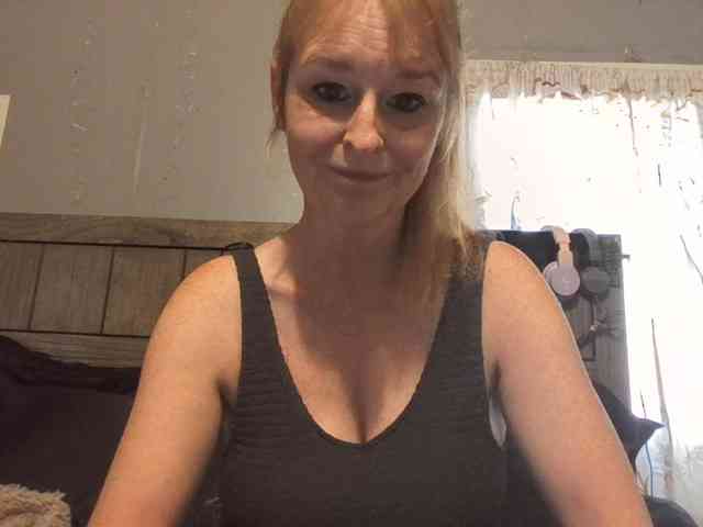 BeautyQueenMa webcam