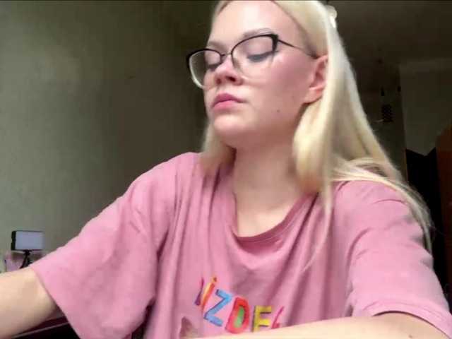 KatherinaDelaet live cam on BongaCams