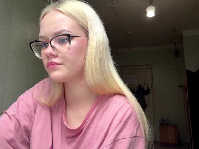 KatherinaDelaet live cam on BongaCams