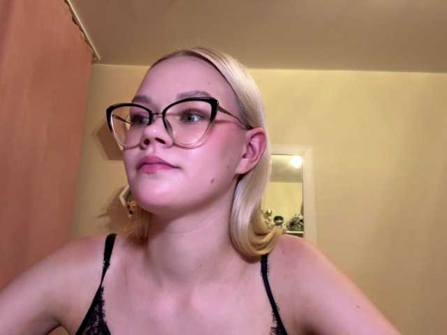 KatherinaDelaet live cam on BongaCams