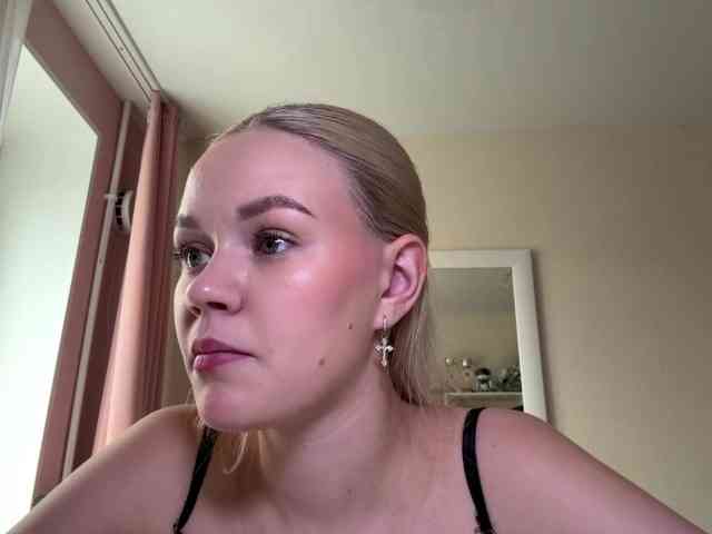 Model: KatherinaDelaet