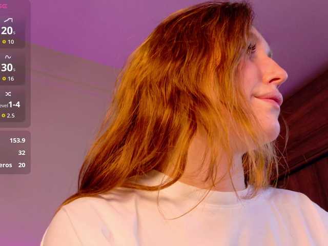 le modèle LunaXBaddie est en webcam porno dans un show sur le site bongacams, il possède les tags suivants: White/Caucasian,Redhead,Shaved