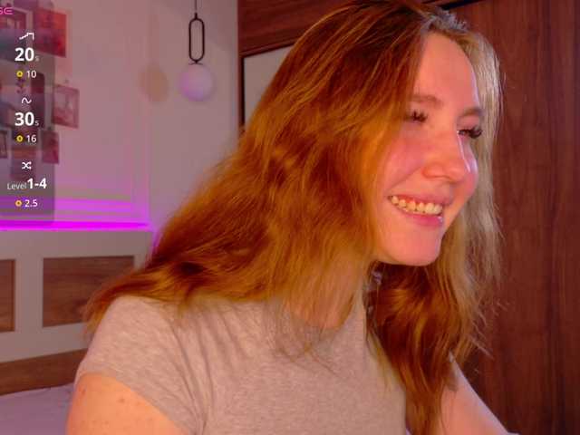 LunaXBaddie live cam on BongaCams