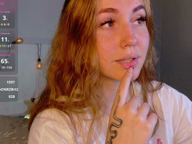 LunaXBaddie live webcam show