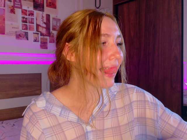 LunaXBaddie live cam on BongaCams