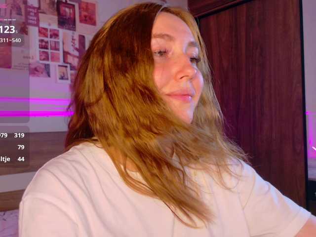 LunaXBaddie live cam on BongaCams