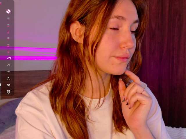 Chat with LunaXBaddie live cam