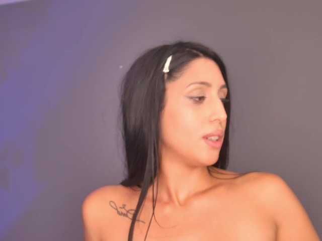 DesiMissy live cam on BongaCams