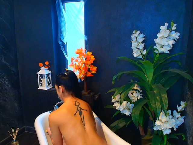 DesiMissy live cam on BongaCams