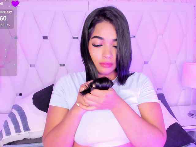 KattyAdams webcam