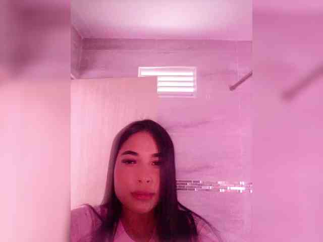 KattyAdams webcam