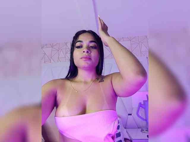 KattyAdams webcam