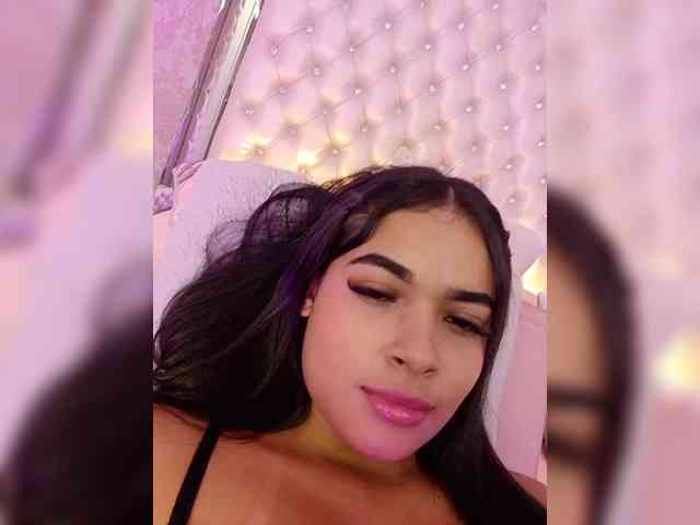 KattyAdams webcam