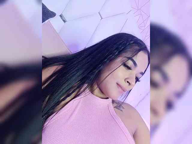 KattyAdams webcam