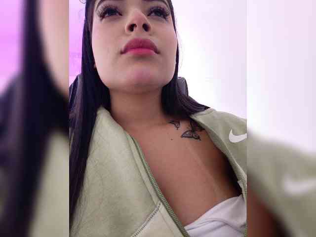 KattyAdams webcam