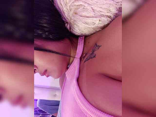 KattyAdams webcam