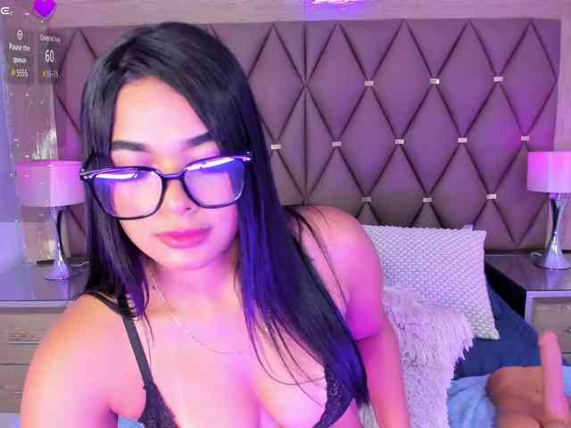 KattyAdams webcam