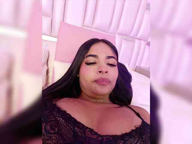 KattyAdams webcam