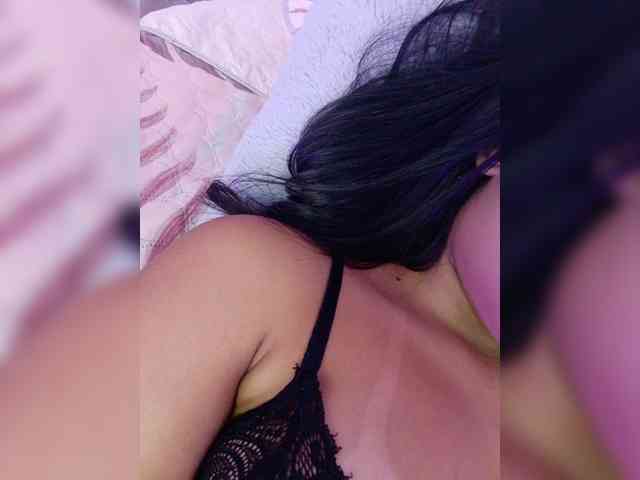 KattyAdams webcam