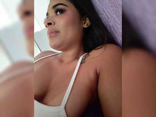 KattyAdams webcam