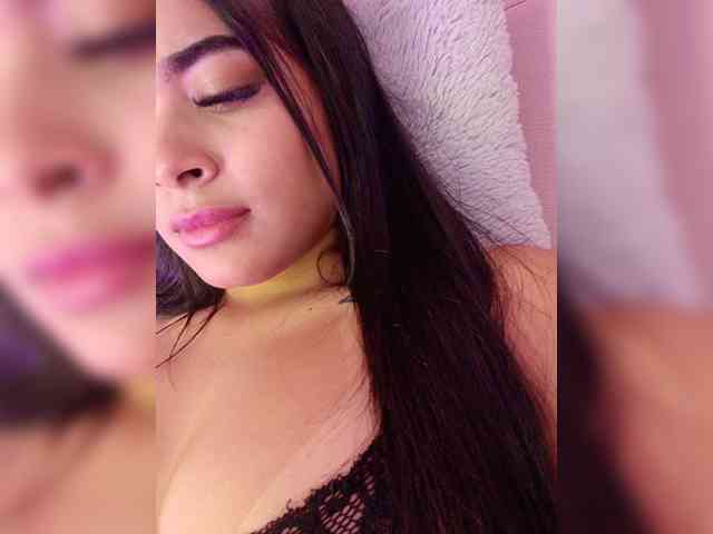 KattyAdams webcam