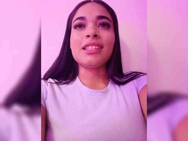 KattyAdams webcam