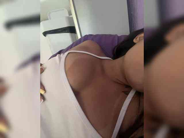 KattyAdams webcam