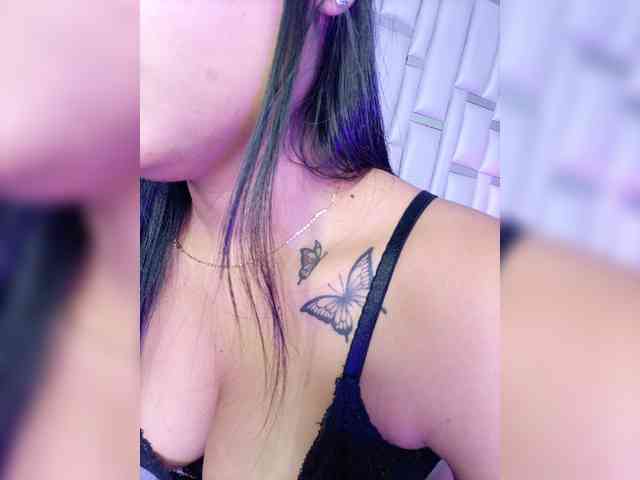 KattyAdams webcam