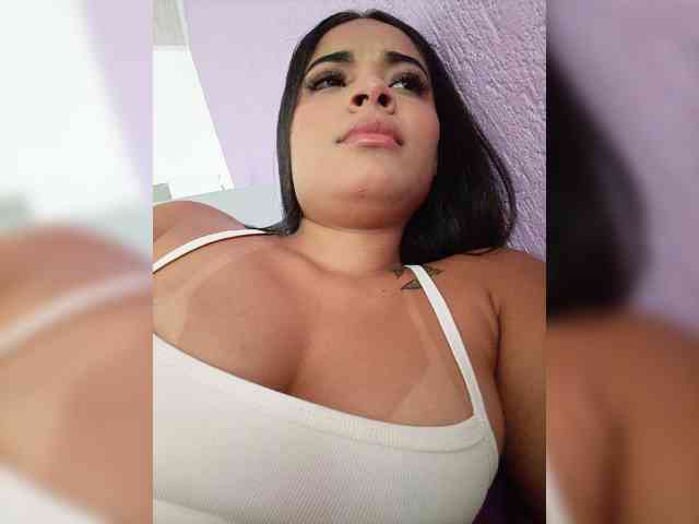 KattyAdams webcam